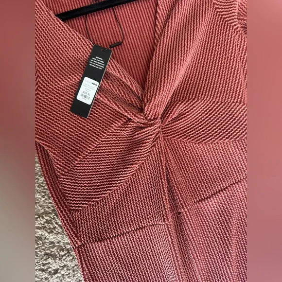 Fashion Nova Rose Red Ribbed Twist-Front Long Sleeve Jumpsuit | XL NWT - Picture 7 of 7